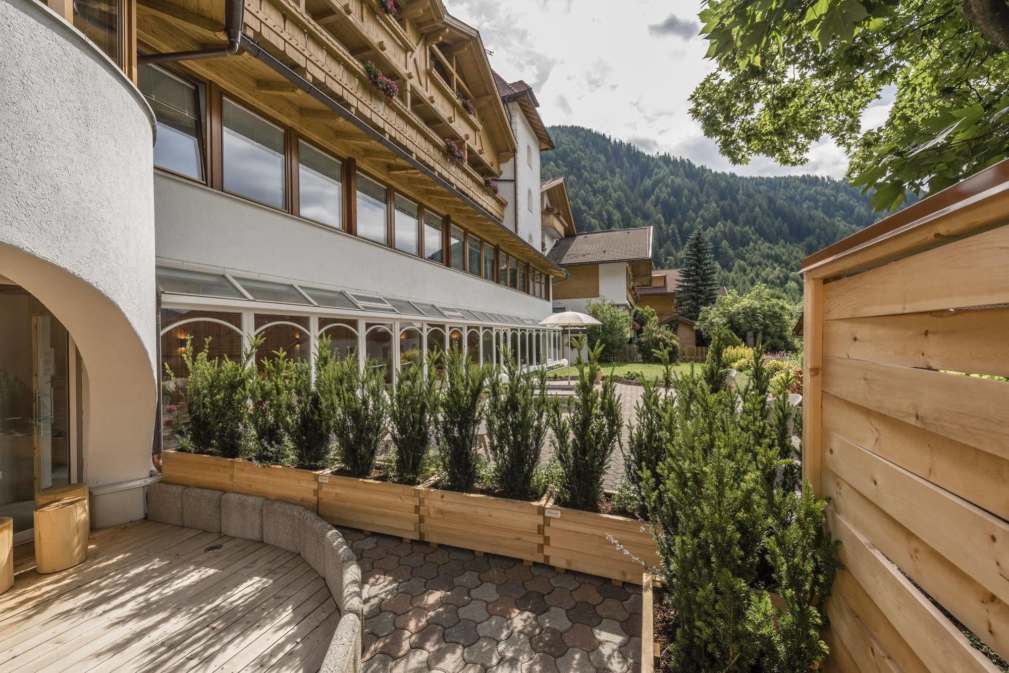 Bed & Breakfast Abis - Dolomites Rio di Pusteria المظهر الخارجي الصورة